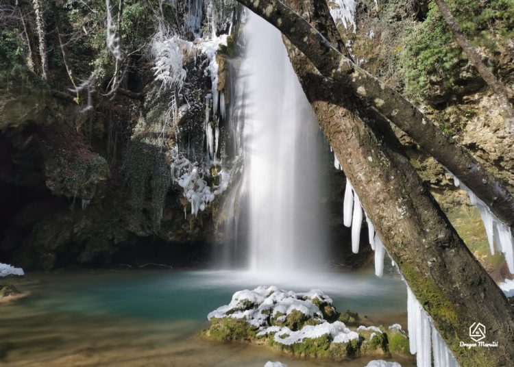 Veličanstveni vodopad Žukovica