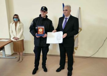 U Mostaru osam kadeta promovirano u policajce SIPA-e