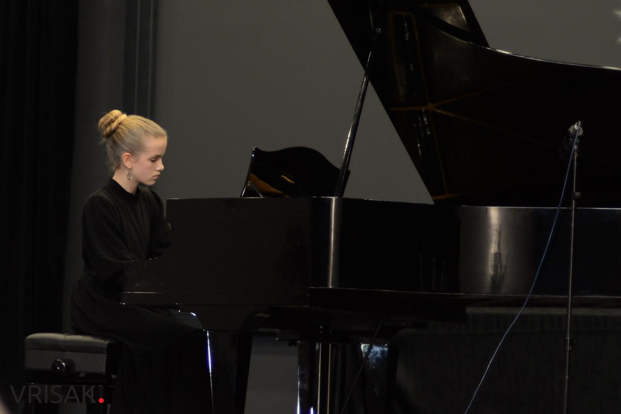 U Ljubuškom održan humanitarni koncert za Glazbenu školu Frana Lhotke u Sisku