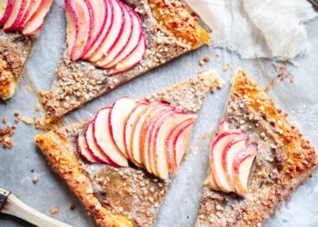 Brzinska slastica od lisnatog tijesta, oraha i jabuka