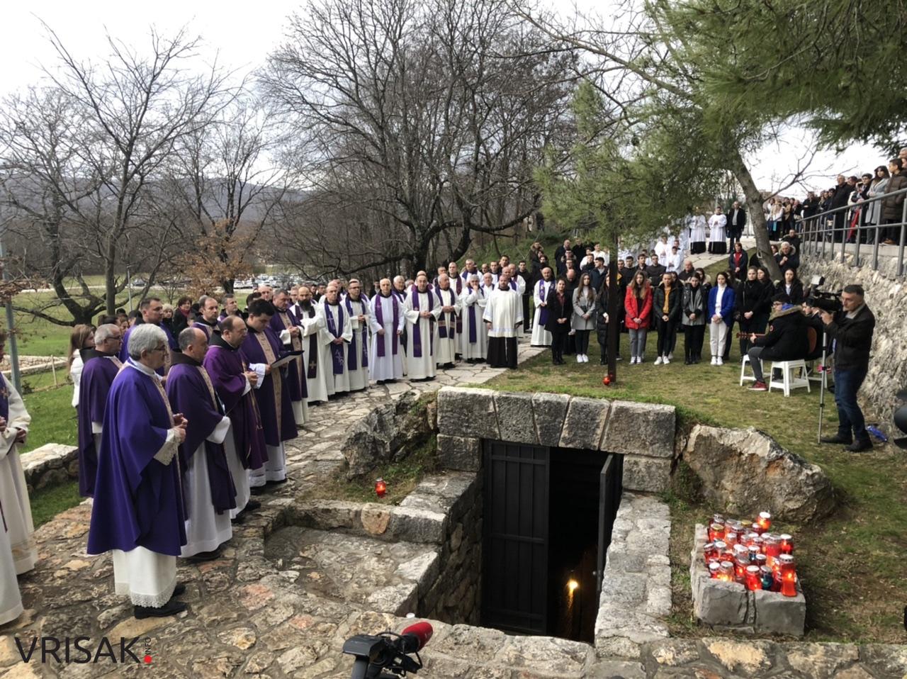 Široki Brijeg: Obilježena 76. godišnjica od partizanskog ubojstava hercegovačkih franjevaca