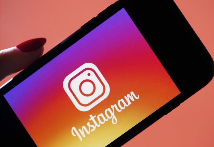 Instagram radi na vertikalnom prikazu storija