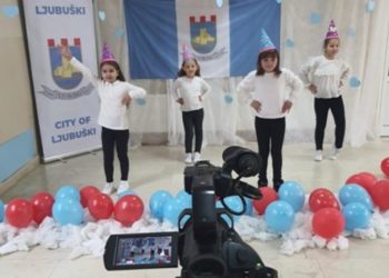 Mali Ljubušaci svom Gradu pjesmom i plesom čestitali rođendan