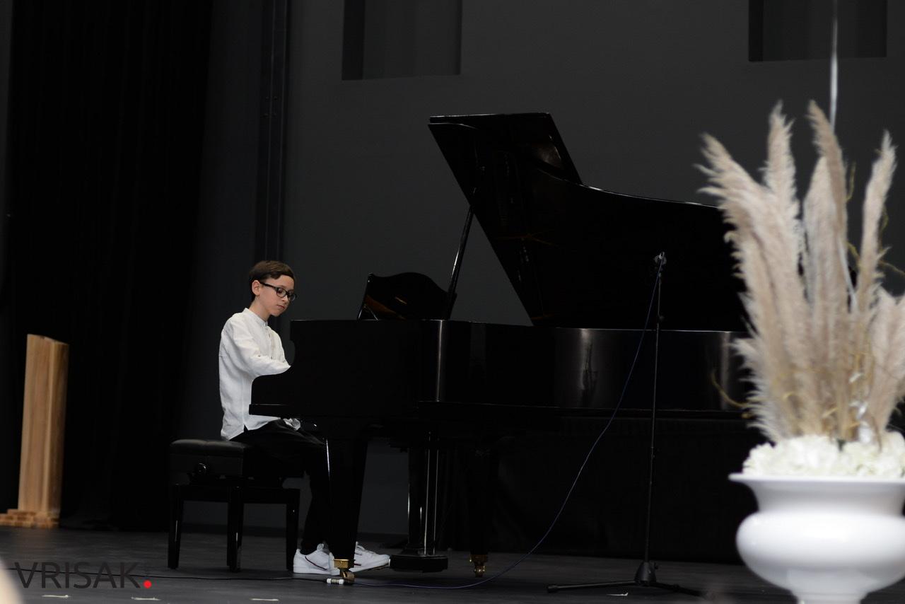 U Ljubuškom održan humanitarni koncert za Glazbenu školu Frana Lhotke u Sisku