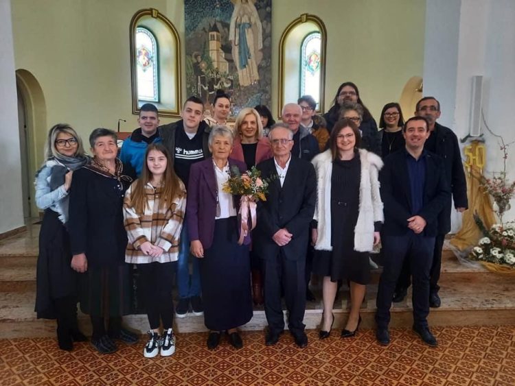 Vitina: Bračni par Boras proslavio 50 godina braka