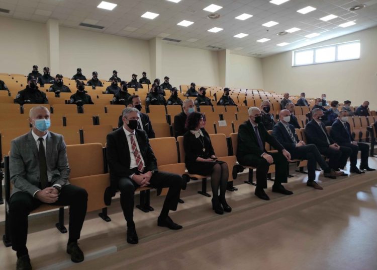 U Mostaru osam kadeta promovirano u policajce SIPA-e