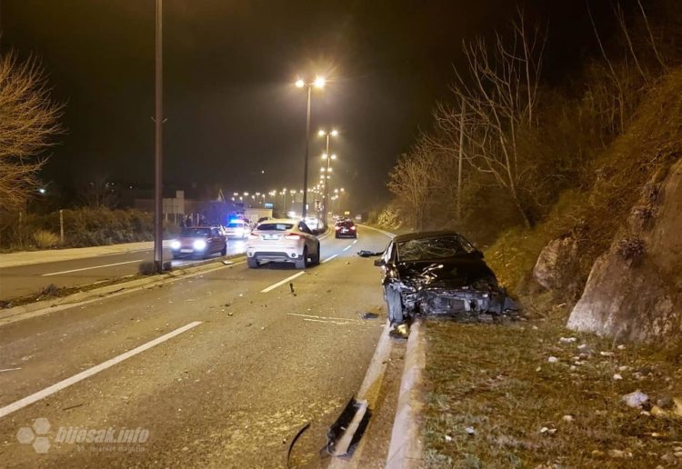 Prometna nesreća u Mostaru: Mercedes završio u suprotnoj traci