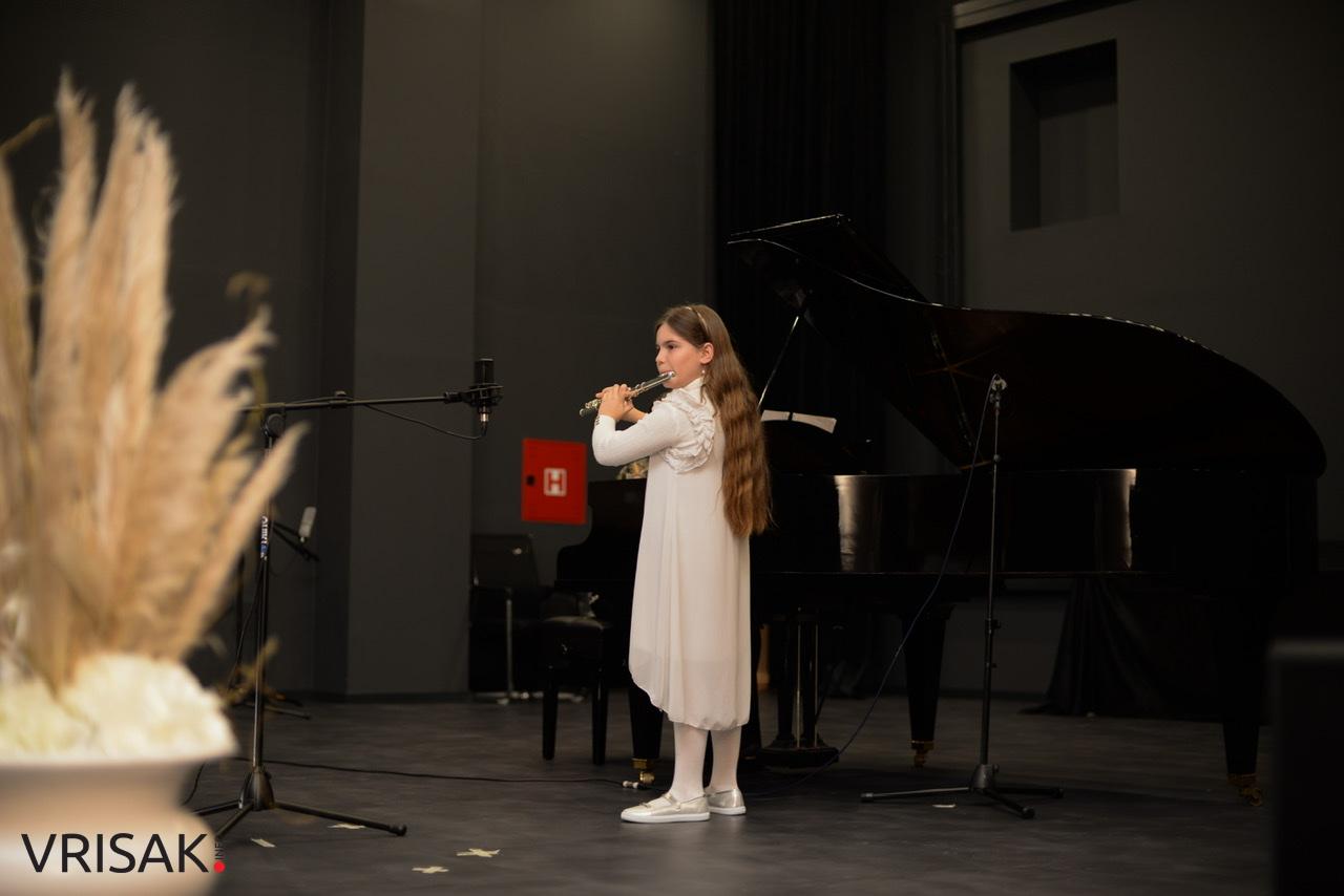 U Ljubuškom održan humanitarni koncert za Glazbenu školu Frana Lhotke u Sisku