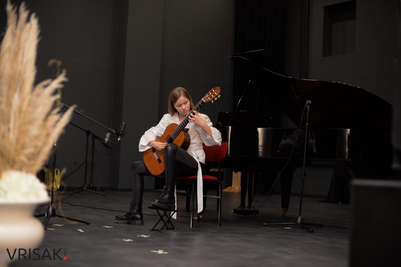 U Ljubuškom održan humanitarni koncert za Glazbenu školu Frana Lhotke u Sisku