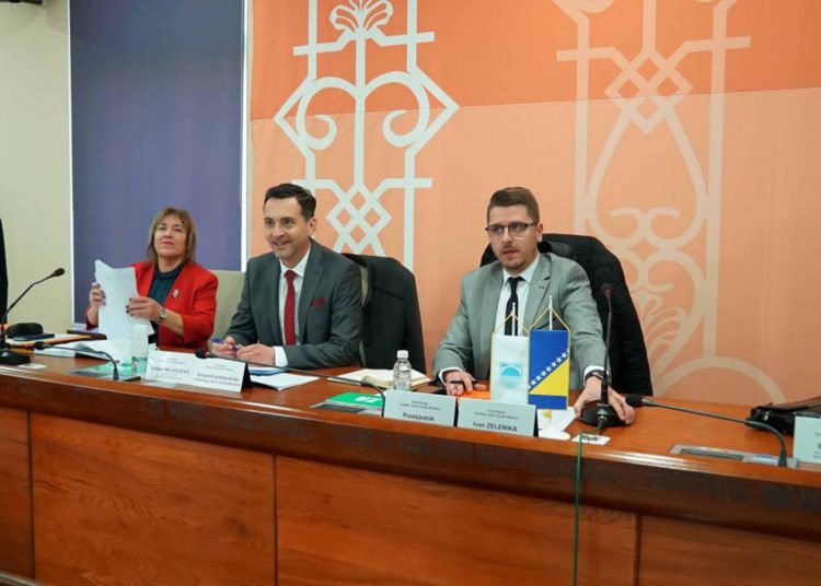 Prekinuta sjednica Gradskog vijeća Mostar; Nastavak u ponedjeljak