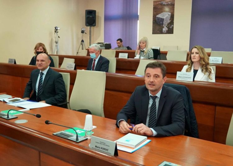 Prekinuta sjednica Gradskog vijeća Mostar; Nastavak u ponedjeljak
