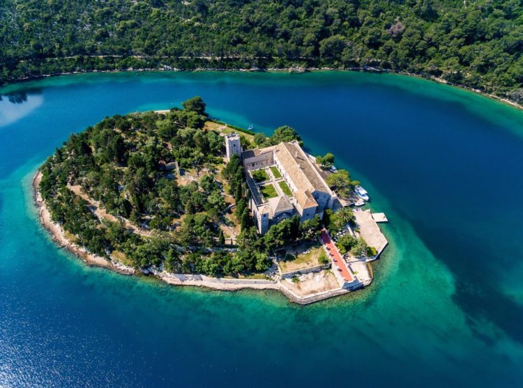 Forbes uvrstio Mljet među pet idiličnih neotkrivenih mediteranskih otoka
