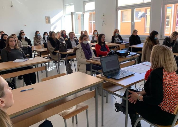 U Grudama održana stručna edukacija za pedagoge i asistente u nastavi