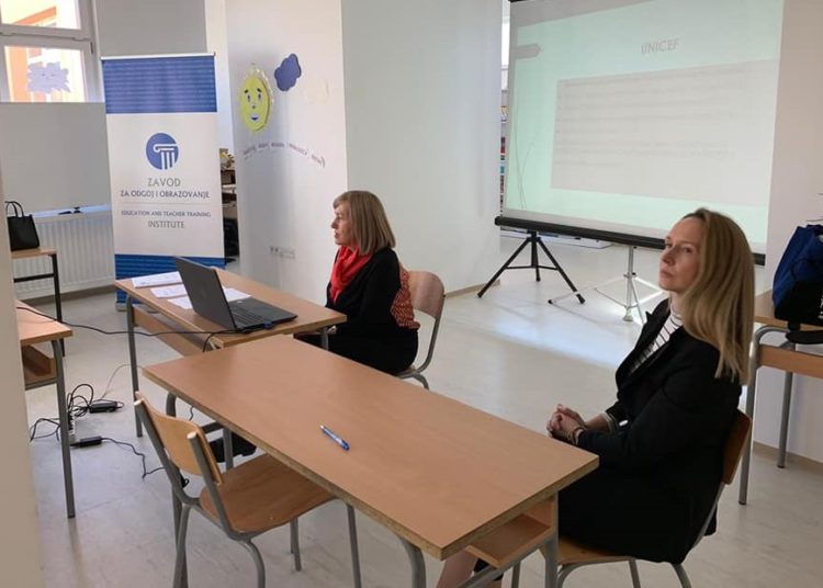 U Grudama održana stručna edukacija za pedagoge i asistente u nastavi