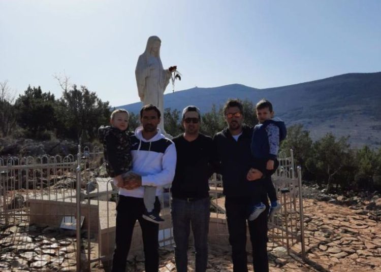 Ivan Dodig na Brdu ukazanja na koljenima zahvalio Gospi!