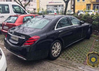 Širokobriježani osumnjičeni za krađu Mercedesa u Njemačkoj