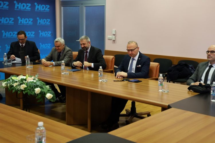 Grlić Radman odgovorio Biseri Turković: U ratu smo primili 650 tisuća Bošnjaka
