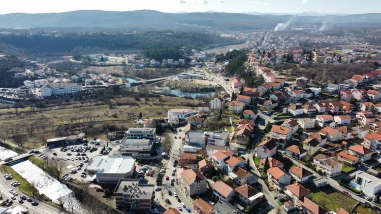 “Đir” kroz središte Širokog Brijega iz ptičje perspektive