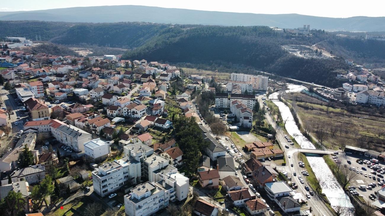 “Đir” kroz središte Širokog Brijega iz ptičje perspektive