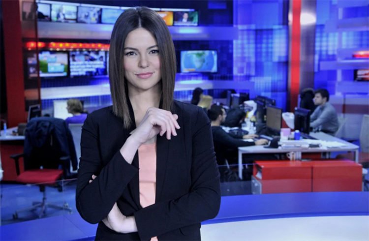 Najteži dani za bivšu TV voditeljicu iz Gruda: Nakon djeda i bake izgubila i oca, a sada joj je majka zaražena koronavirusom