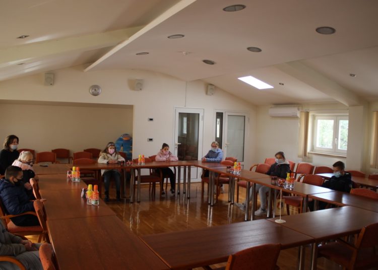 Učenici iz Vira posjetili Općinu Posušje, Franjevački muzej i Radio Posušje