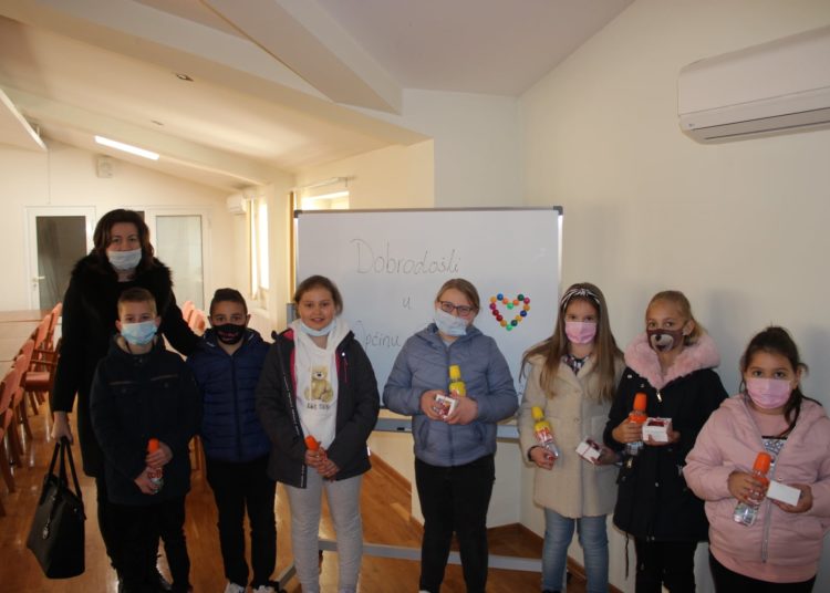 Učenici iz Vira posjetili Općinu Posušje, Franjevački muzej i Radio Posušje