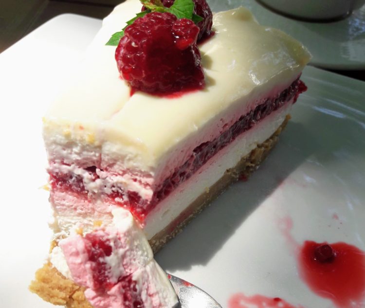 Kapri cheesecake sa bijelom čokoladom