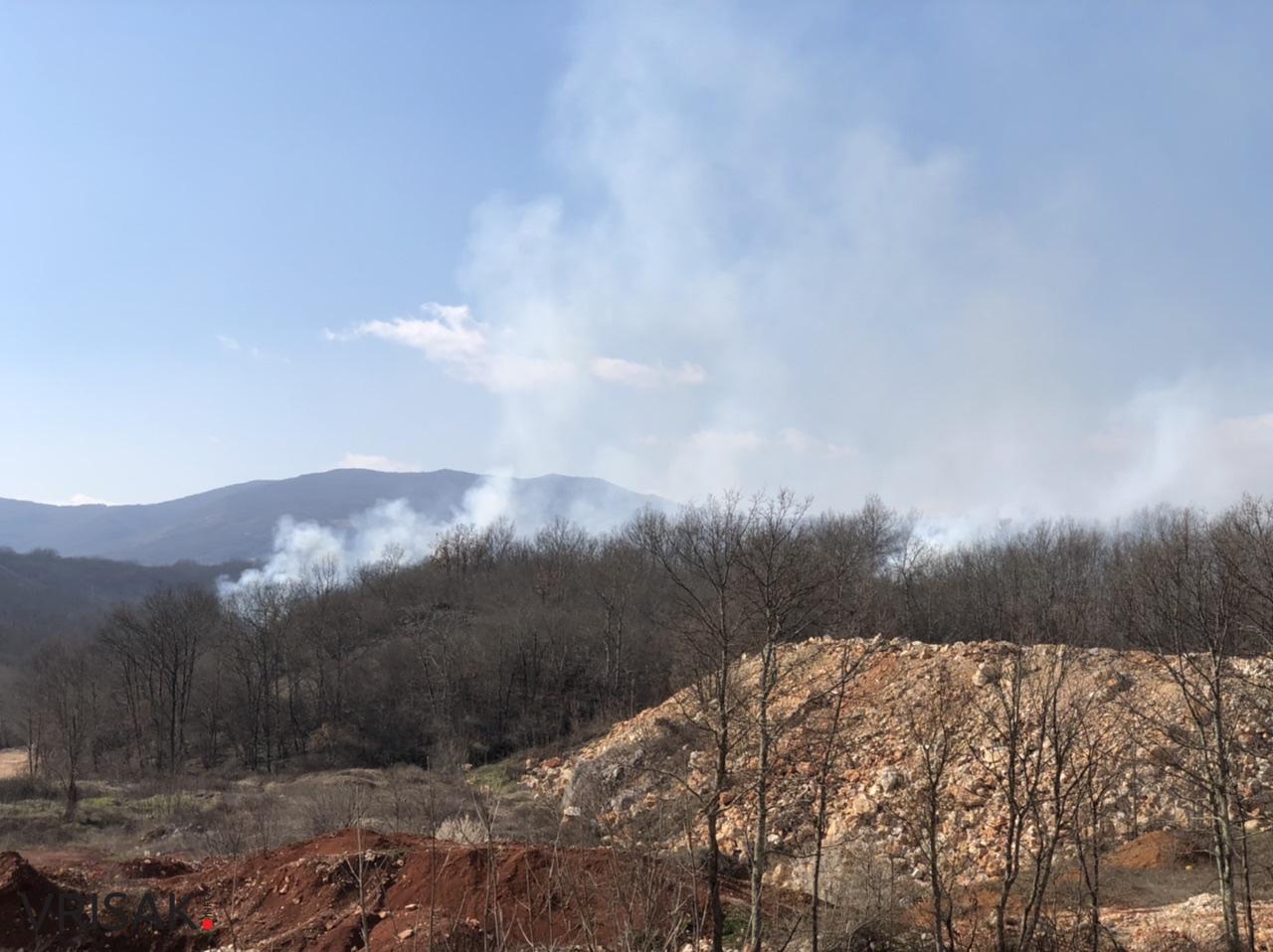Široki Brijeg: Požar između Trna i Ljubotića