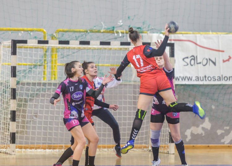 Gruđanke bolje od Izviđača