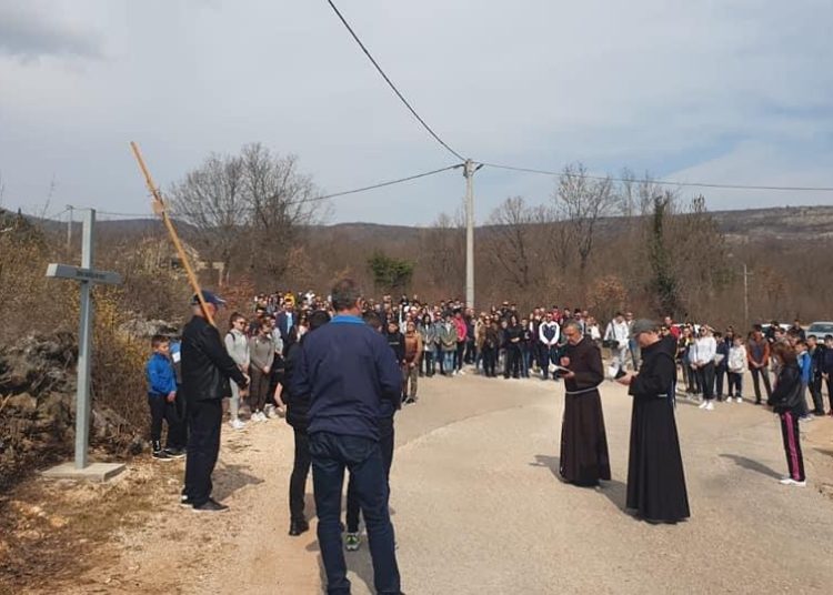 Održan hodočasnički put križa Ljubotići – Crne Lokve