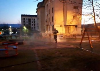 Ljubuški: Izvršena dezinfekcija vanjskih površina na kojima se okupljaju građani