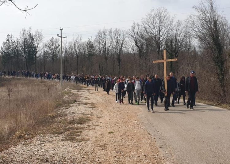 Održan hodočasnički put križa Ljubotići – Crne Lokve