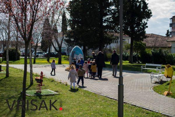 Postavljena dvometarska pisanica u gradskom parku u Ljubuškom