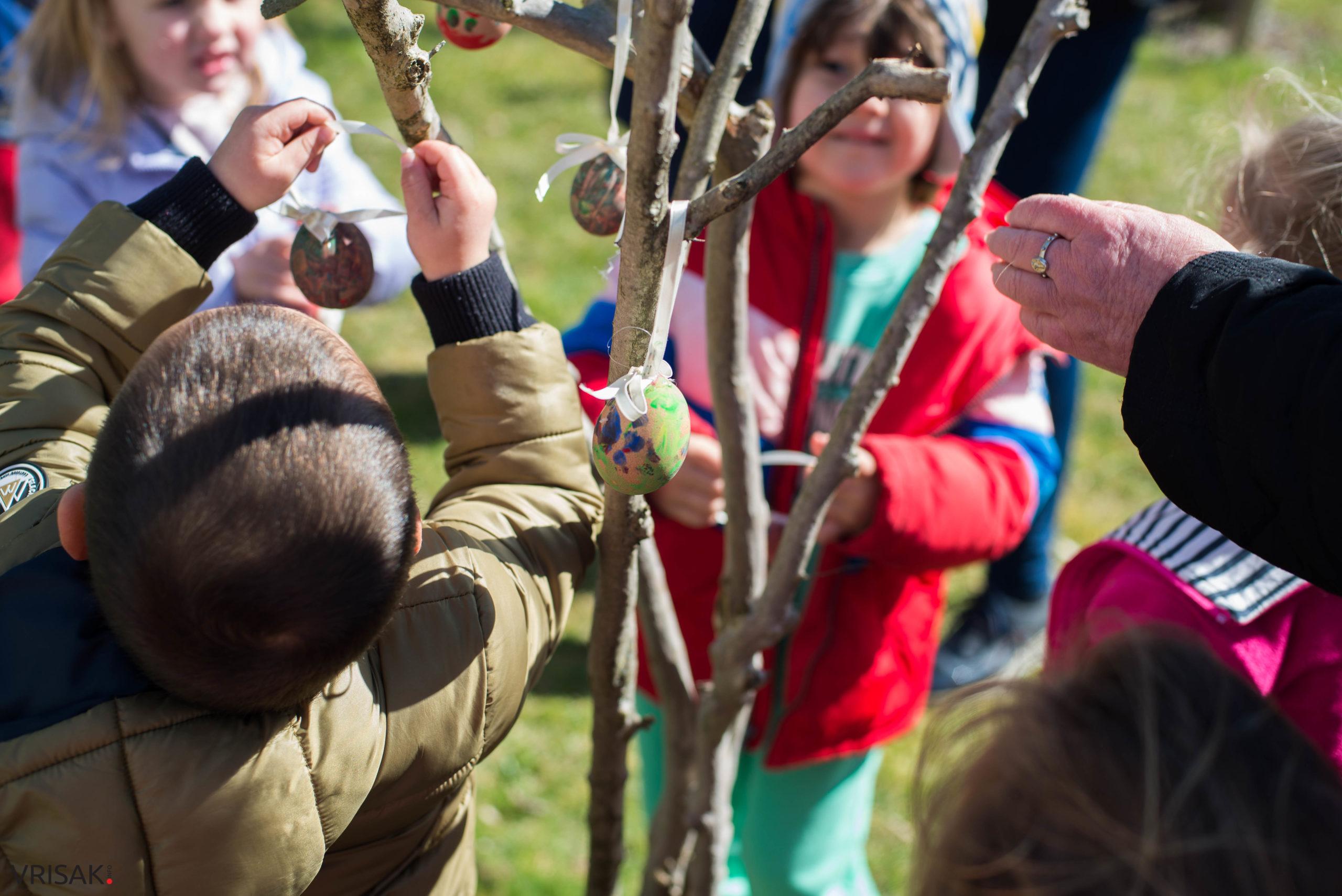 Postavljena dvometarska pisanica u gradskom parku u Ljubuškom