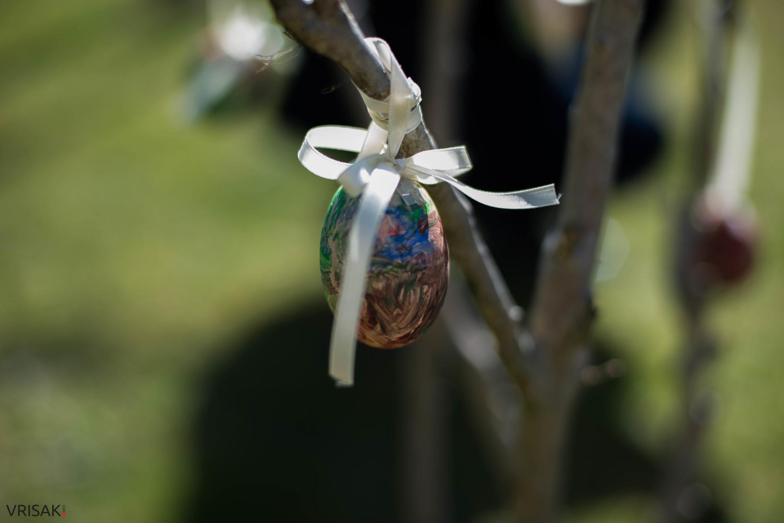 Postavljena dvometarska pisanica u gradskom parku u Ljubuškom