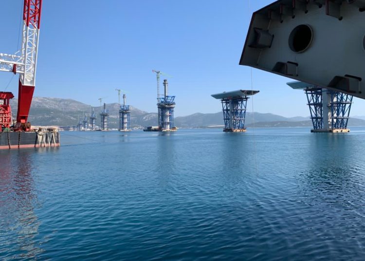 Ovako danas izgleda Pelješki most: Sve je bliže spajanje hrvatskog sjevera i juga