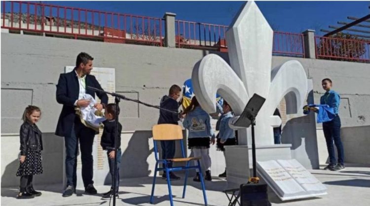 Na spomeniku u istočnom dijelu Mostaru spominju se ustaše i četnici