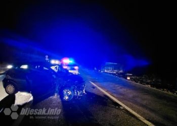 Prometna nesreća na Žovnici, dvije osobe odvezla Hitna pomoć