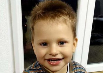 Trogodišnjaku Mahiru Neslanoviću iz Busovače potrebna je pomoć kako bi povratio sluh i govor