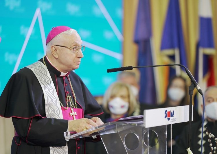 Nadbiskup i apostolski nuncij u BiH Luigi Pezzuto novi je počasni doktor Sveučilišta u Mostaru