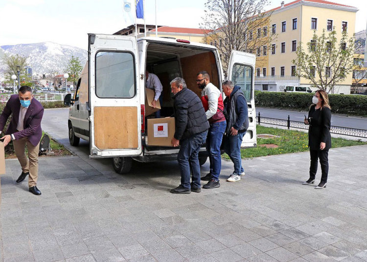Kina donirala Mostaru zaštitnu opremu protiv koronavirusa vrijednu 15.000 KM