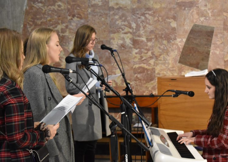 Kočerin: Održan trodnevni seminar „Kako popraviti budućnost – novi početak s Kristom“