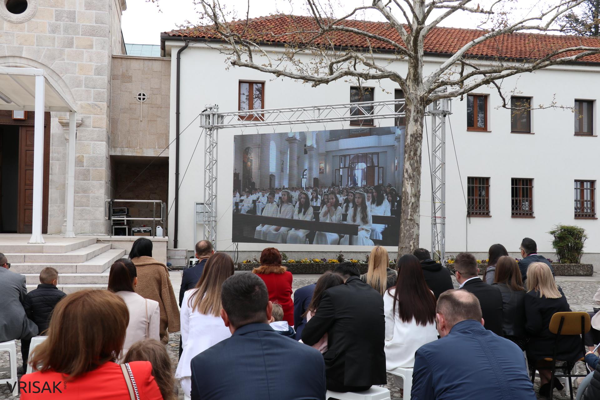 Široki Brijeg: 178 djece primilo Prvu svetu pričest