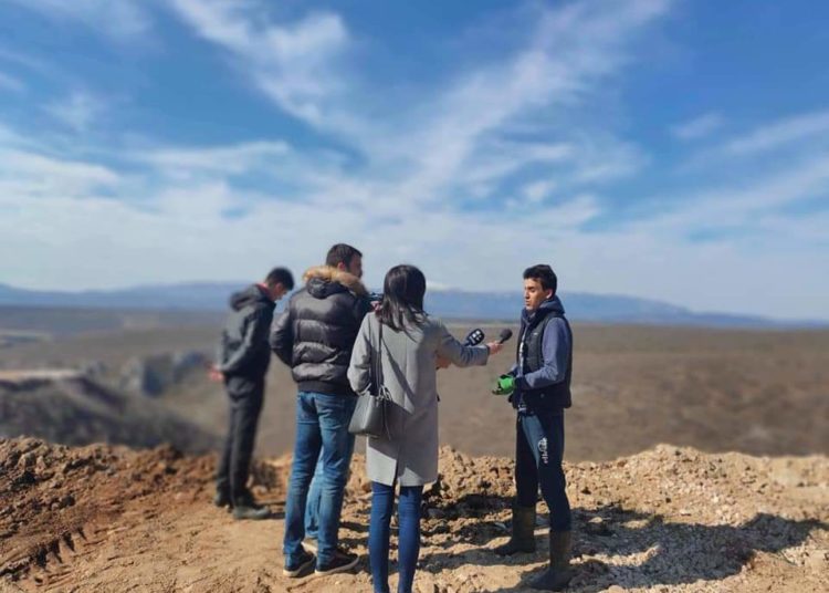 Uz mehanizaciju i ljudstvo sanirana divlja deponija ispod spomenika Ludviga Pavlovića