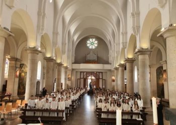 Široki Brijeg: 178 djece primilo Prvu svetu pričest