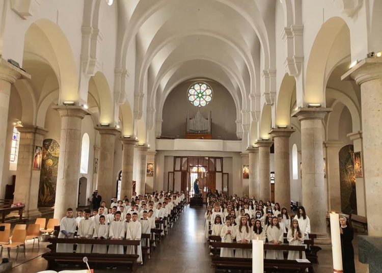 Široki Brijeg: 178 djece primilo Prvu svetu pričest
