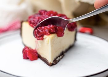 Baskijski cheesecake: Recept za najukusniji kolač od sira