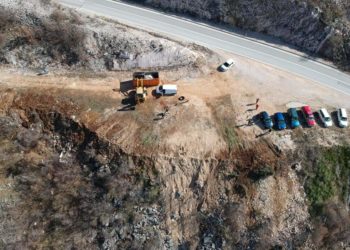 Uz mehanizaciju i ljudstvo sanirana divlja deponija ispod spomenika Ludviga Pavlovića