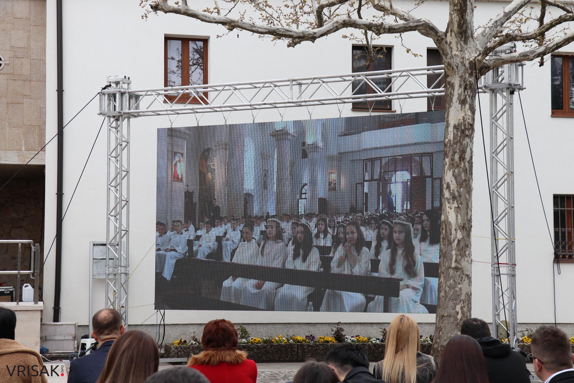 Široki Brijeg: 178 djece primilo Prvu svetu pričest