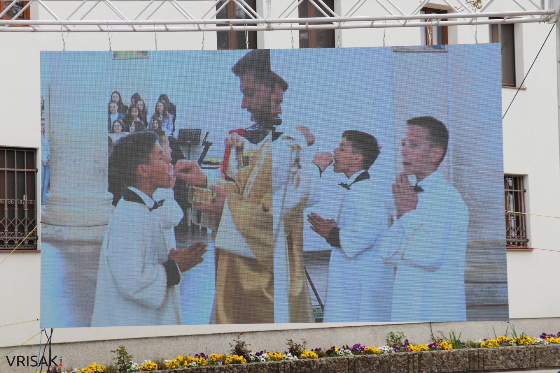 Široki Brijeg: 178 djece primilo Prvu svetu pričest